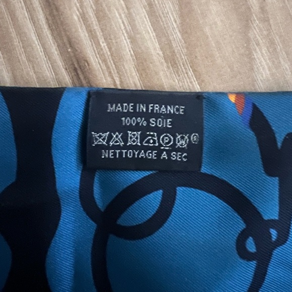 Hermes Maxi Twilly - never used - Picture 2 of 4